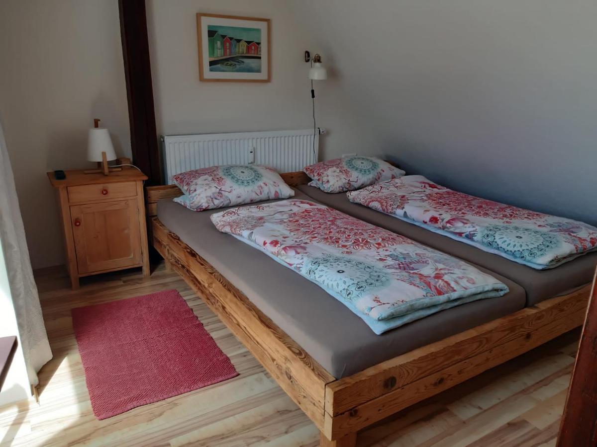 Giebelzimmer Mit Weinbergblick Stetten  Екстер'єр фото